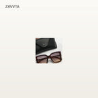 ZAVVYA Shade Case - snap closure detail